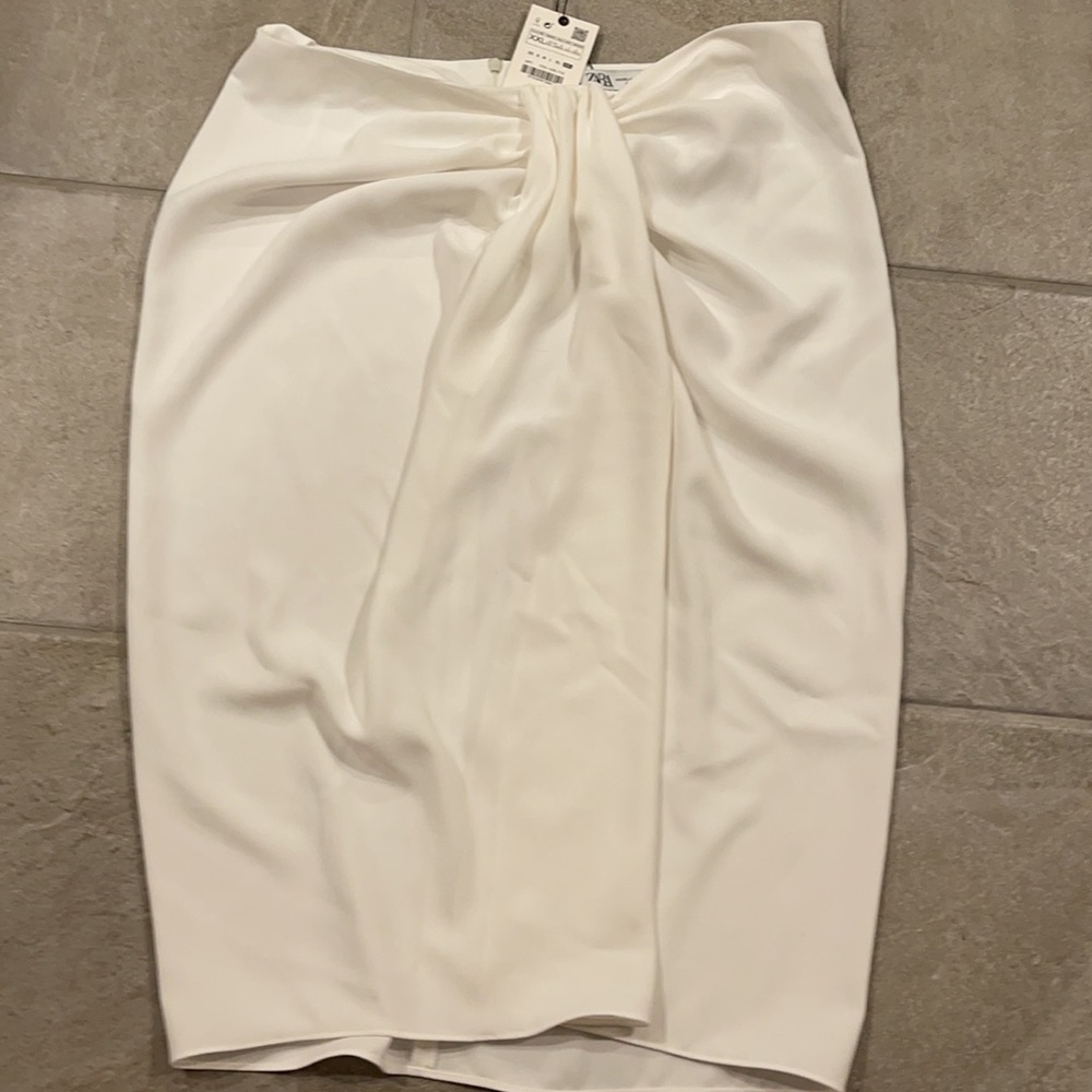 Knotted Pareo skirt ecru